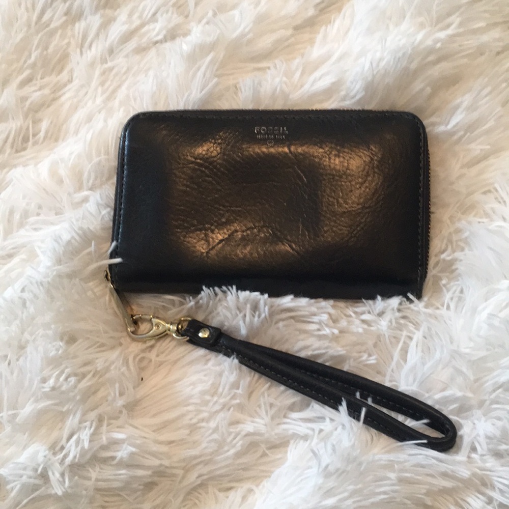 Fossil wristlet